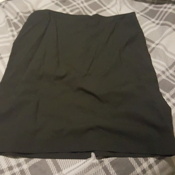 Hennes Dresses & Skirts - Black pencil skirt